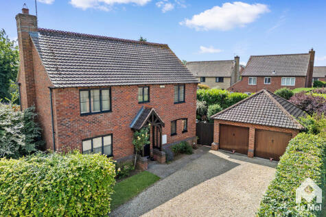 Stoke Park Close, Bishops Cleeve, Cheltenham