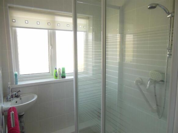 Shower room: