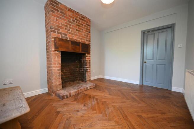 dining room1.JPG