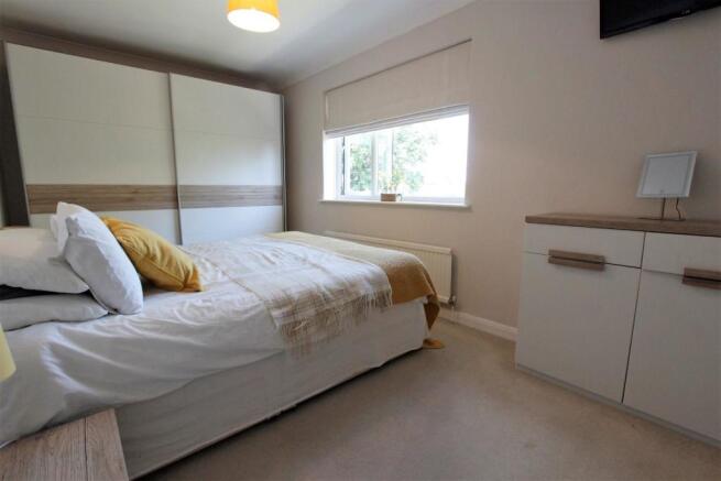 Bed 1.JPG