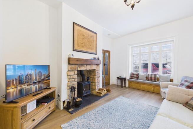 CAM04201G0-PR0141-STILL002