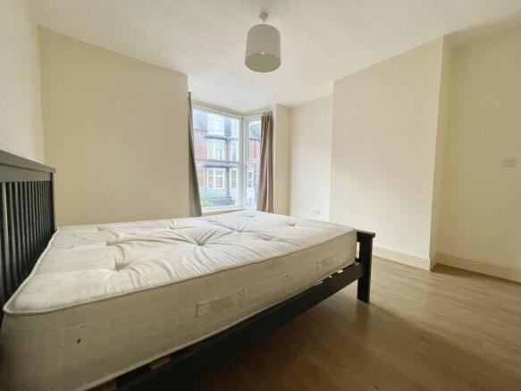 3 bed House to rent Image 12