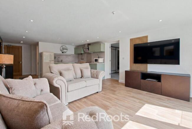 2 bed Apartment for sale Image 7