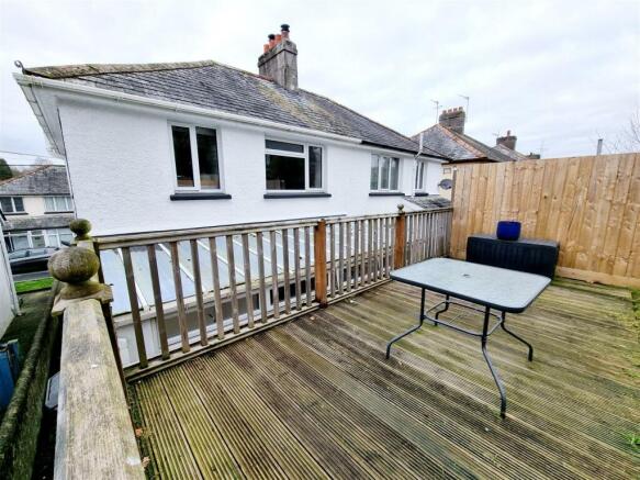 Bottom decking.jpg