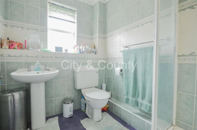 Ensuite.jpg