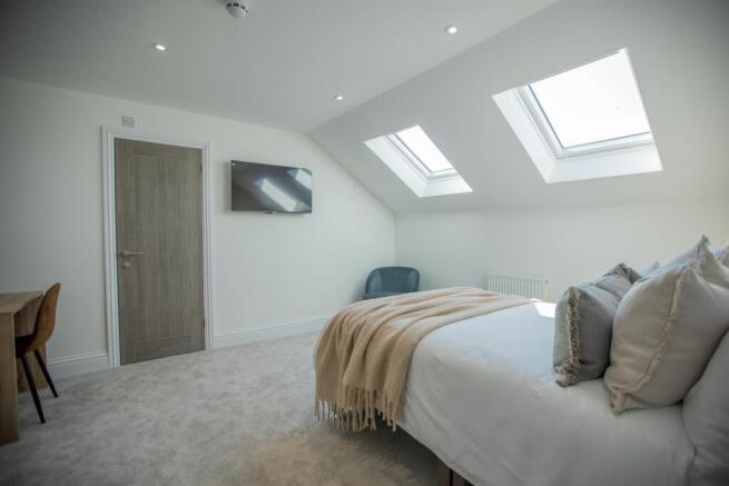 Room7(a).jpg