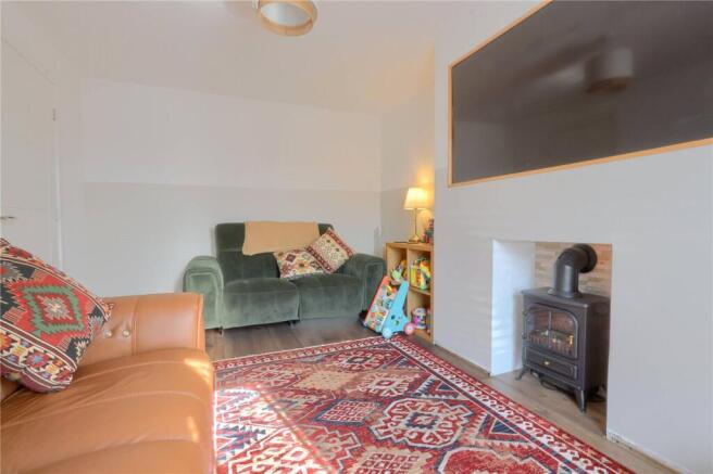 3 bed Semi-Detached for sale Image 4