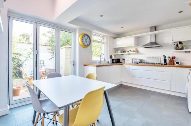 Kitchen/Dining Rm