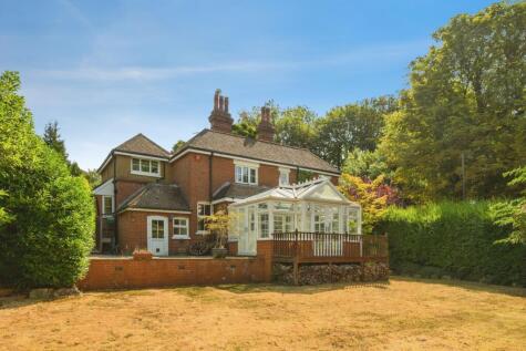 Hermitage Road, Kenley, Surrey, CR8