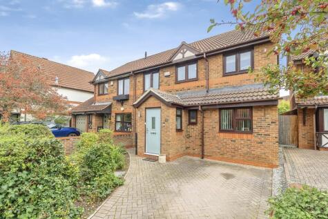 Tatling Grove, Walnut Tree, Milton Keynes
