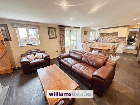 Kitchen Diner / Living Space