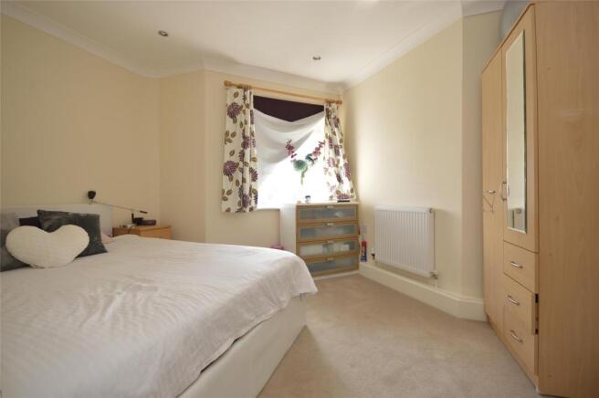 Bedroom 2 (2)