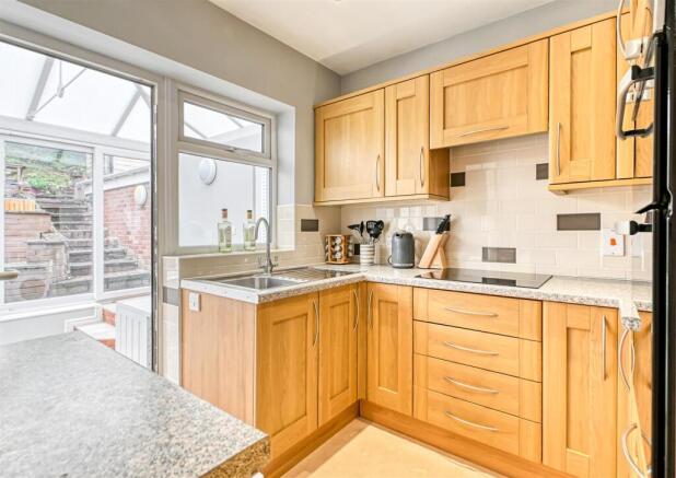 17 Hillside Avenue-04.jpg
