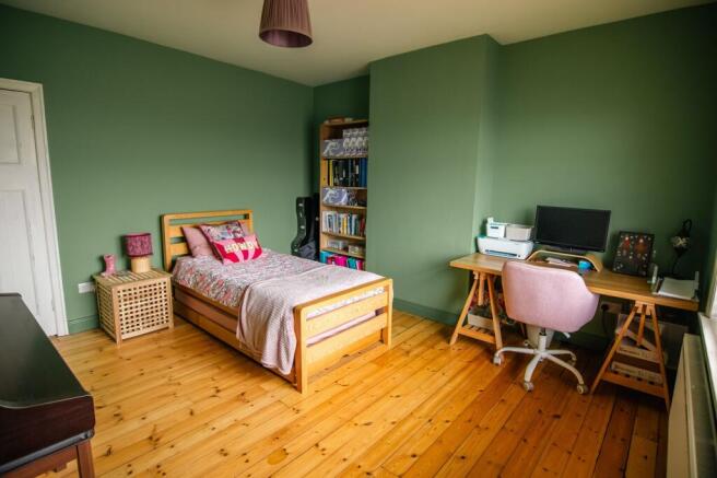 3 bed Semi-Detached for sale Image 7