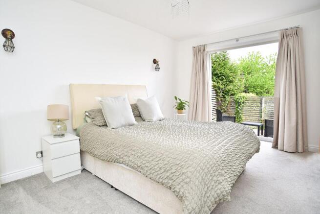 4 bed Detached for sale Image 6