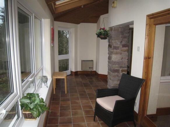 Photo 6