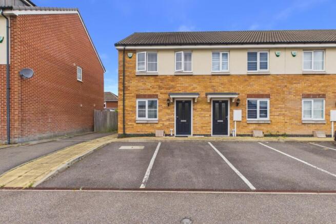 EweMove - Spalding - McLaren Gardens - Front of Ho