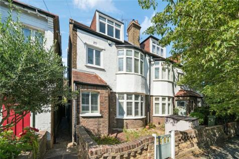 Medcroft Gardens, London, SW14