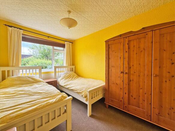 2 bed Semi-Detached Bungalow for sale Image 5