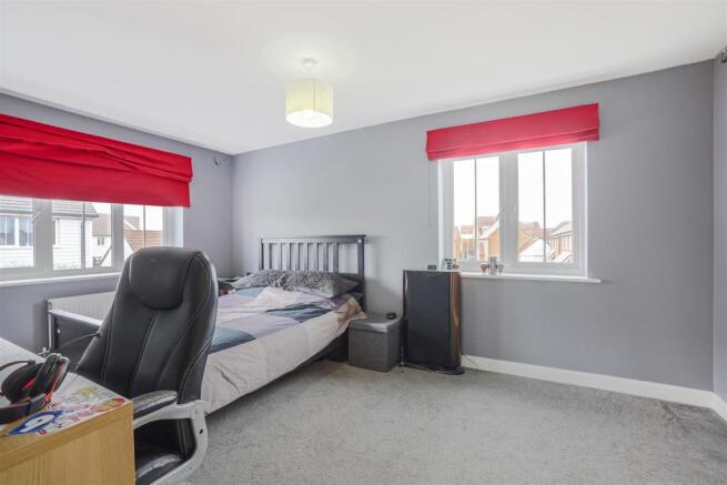 Bedroom 2a.jpg