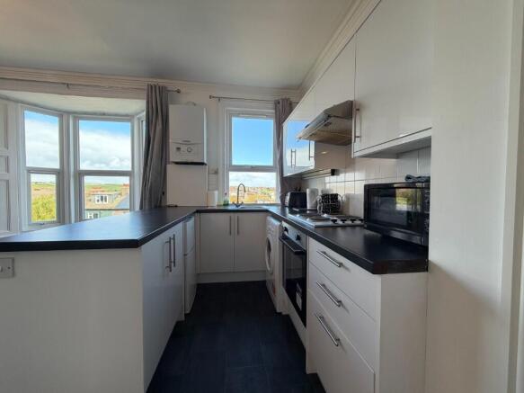 1 bed Flat for sale Image 4