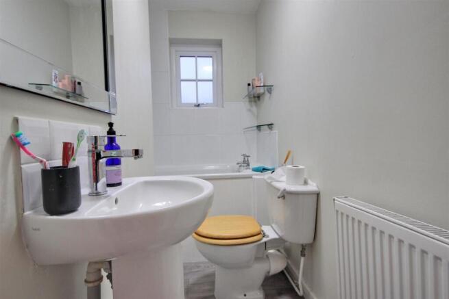 2 bed Terraced for sale Image 7