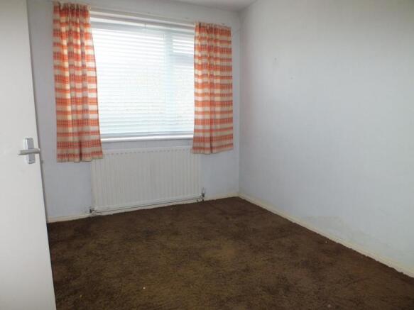 bedroom 2 (rear)