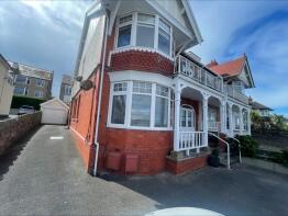 55a Ladydale, Rhos Promenade, Colwyn Bay LL28 4EN