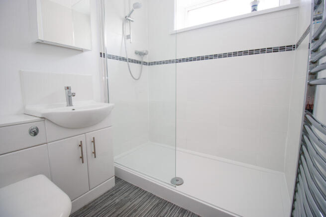 2 bed Semi-Detached Bungalow for sale Image 12