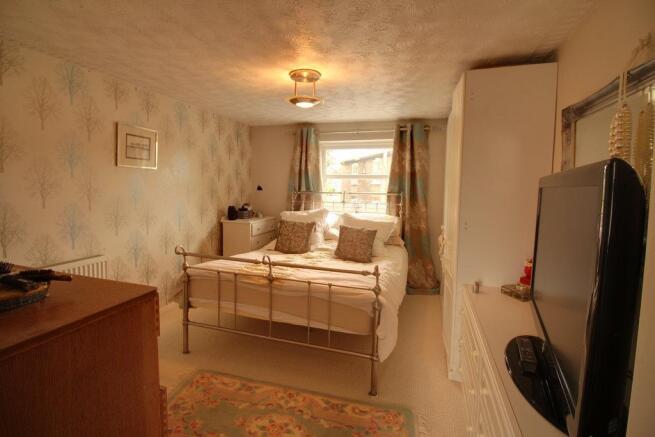 Bedroom 1 (Double)