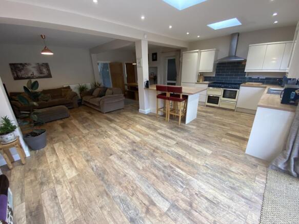 Opan Plan Living Space (4)