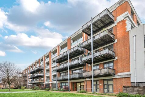 Multi Way, Acton, London, W3