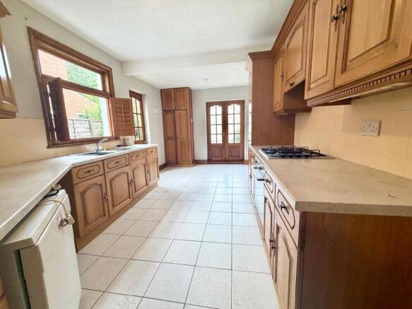 4 bed Terraced for sale Image 8