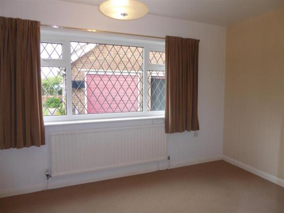 DINING ROOM/FOURTH BEDROOM