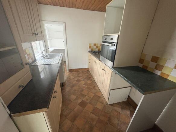 3 bed Terraced for sale Image 3