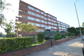 Flat 13, 190 Regent Court, Ballards Lane, Finchley, London N3 2NQ