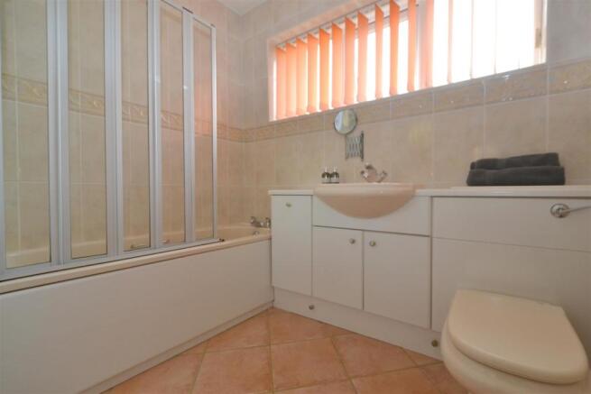 bathroom.JPG
