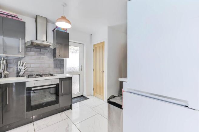 2 bed Semi-Detached for sale Image 4