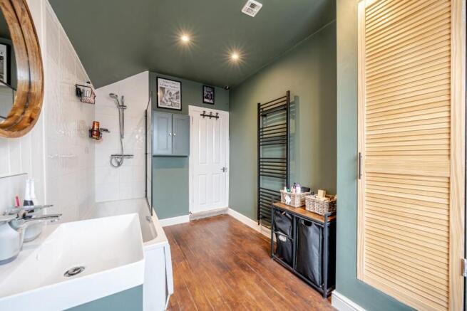 2 bed Terraced for sale Image 12