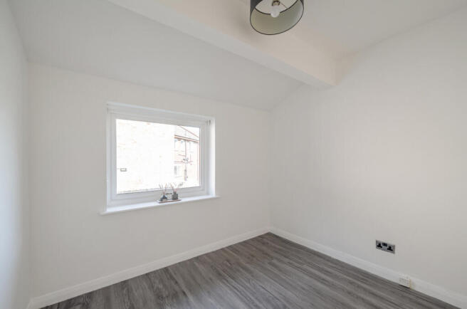 1425813-3-69ba6c9...