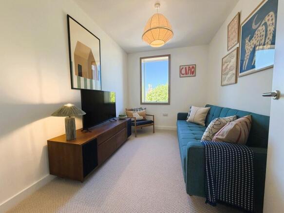 4 bed Town House for sale Image 8