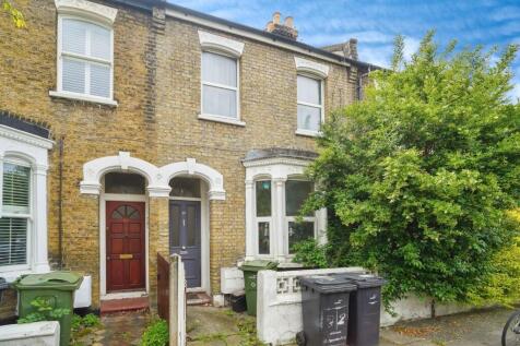 Kemerton Road, London, SE5