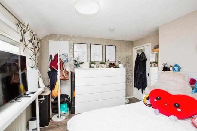 3 bed Semi-Detached for sale Image 7