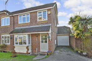 33, Gregory Close, Sittingbourne ME10 2UD