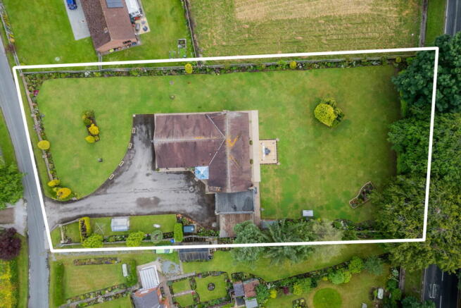 4 bed Detached for sale Image 4