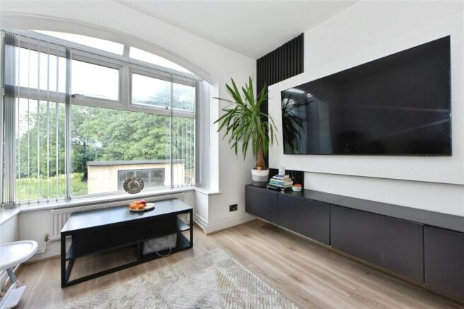 3 bed Semi-Detached for sale Image 6