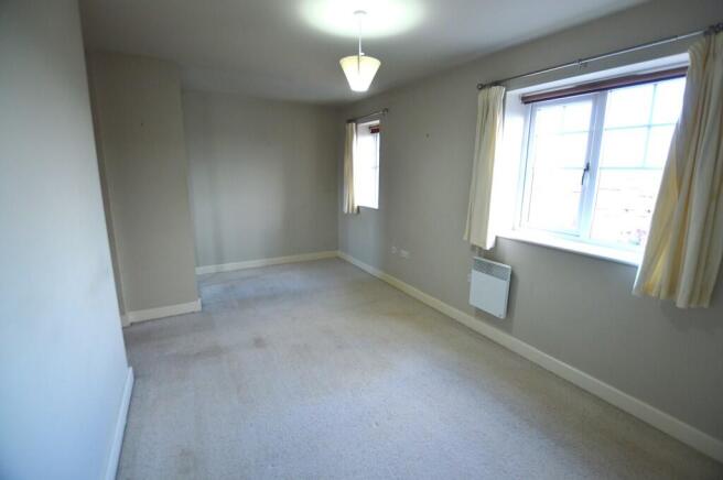 2 bed Apartment to rent Image 8