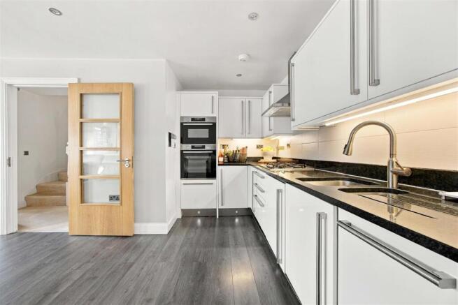 Kitchen (2)