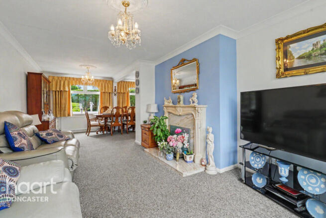 4 bed Detached for sale Image 12