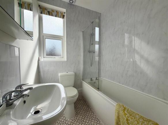 2 bed Terraced for sale Image 7